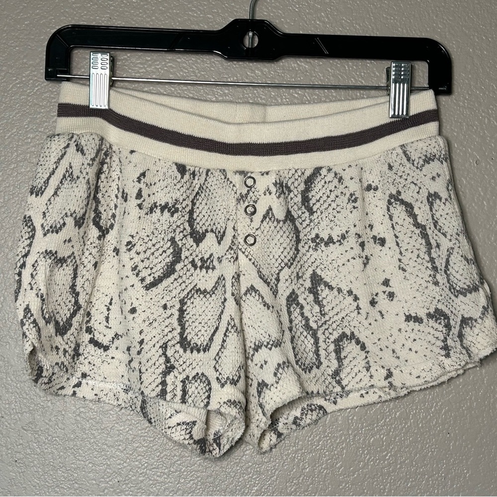 Vintage Havana Snakeskin Print Soft Pajama Shorts Sexy Cute Comfy Stretchy Sz M